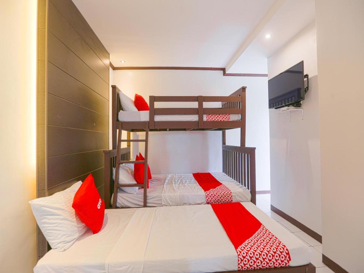 Oyo 759 Royal South Garden Suites Tagaytay City Exterior foto